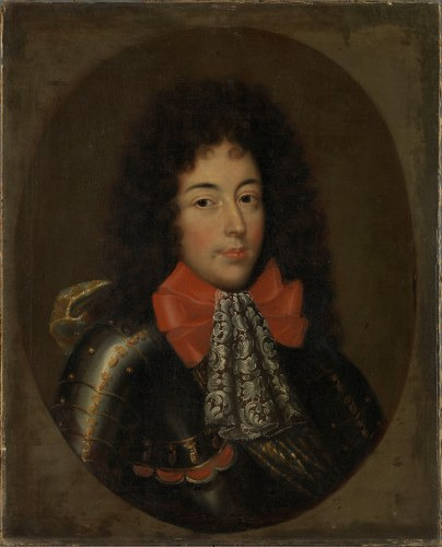 Portret olejny Jakuba Ludwika Sobieskiego. Przedstawia młodego mężczyznę w długich, kręconych włosach. Ubrany w zbroję. Pod szyją ma czerwoną ozdobną kokardę. Tło neutralne, lekko  brązowe.