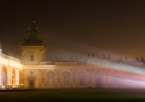 Mapping na fasadzie pałacu