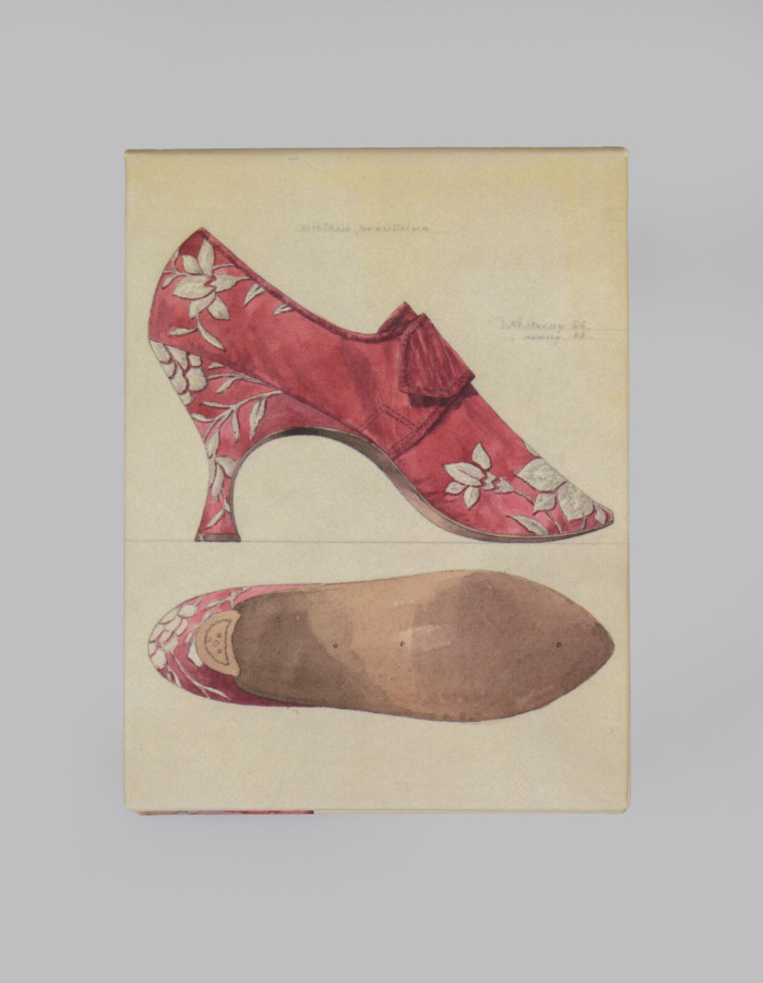 Okładka z pantofelkiem Marii Klementyny Sobieskiej